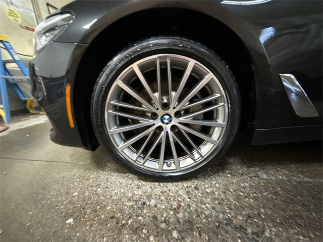 Used 2018 BMW 540i xDrive image 10