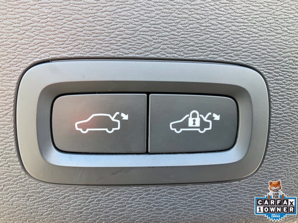 Used 2023 Volvo C40 P8 Recharge Ultimate AWD/4WD image 12