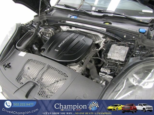 Used 2020 Porsche Macan AWD/4WD image 46