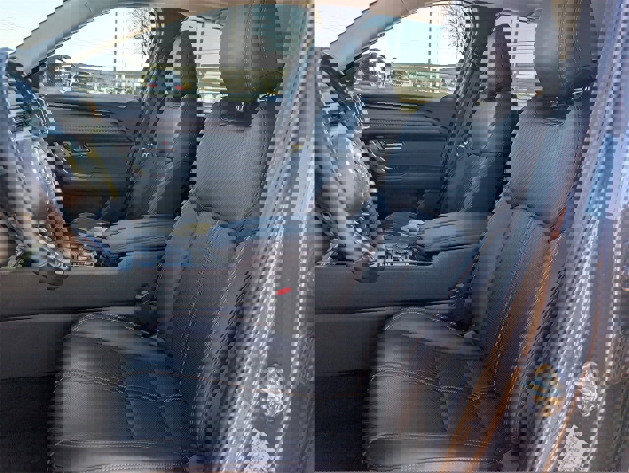 Used 2025 MAZDA CX-50 AWD 2.5 Hybrid w/ Premium Pkg image 26