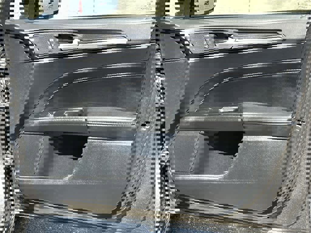 Used 2020 Ford Fusion Energi Titanium image 46