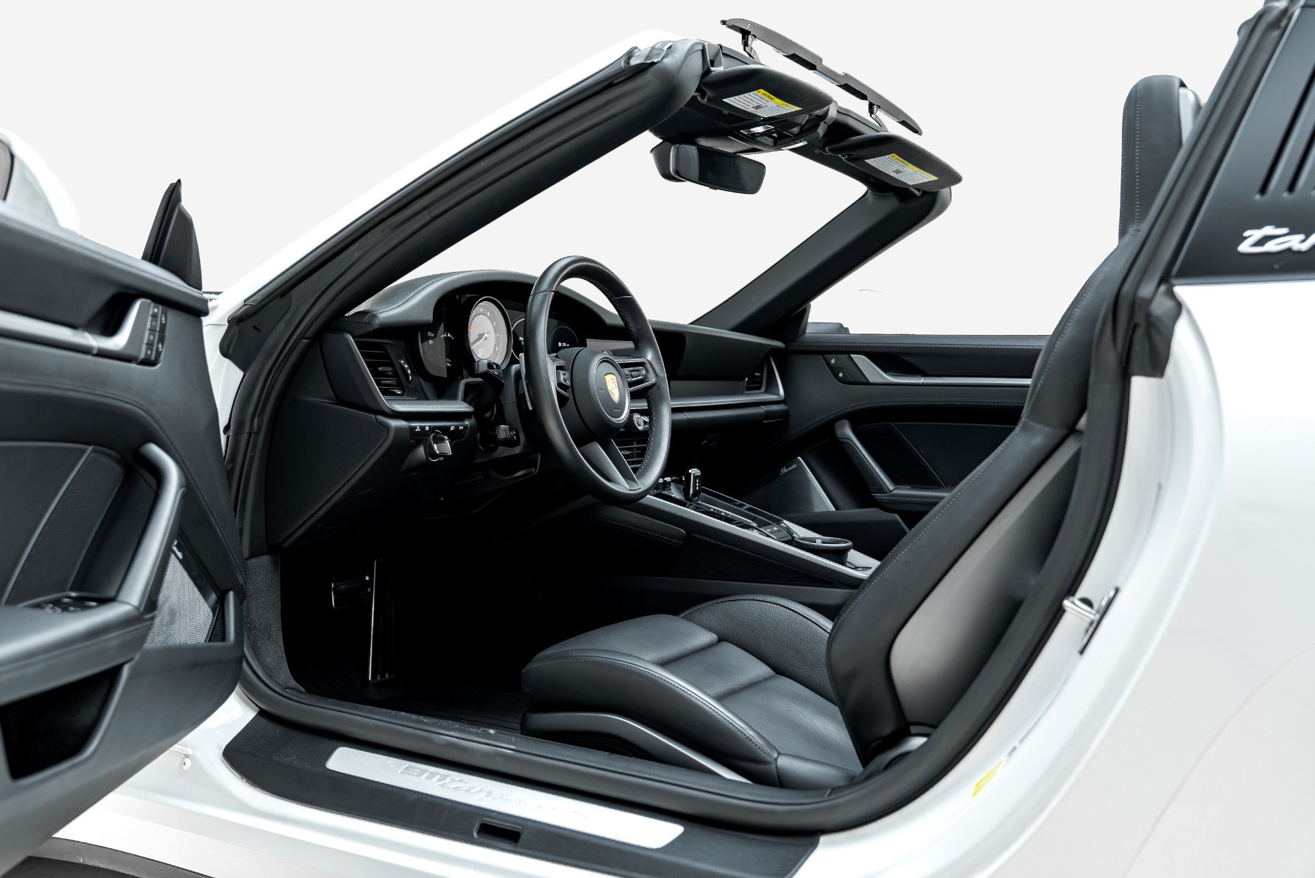 Used 2024 Porsche 911 Targa 4S AWD/4WD image 3