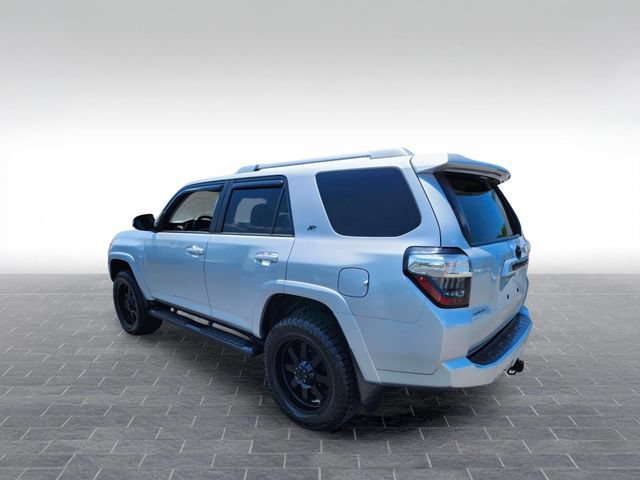 Used 2017 Toyota 4Runner SR5 Premium AWD/4WD image 6