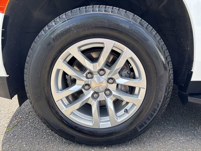 Used 2022 Chevrolet Suburban LS AWD/4WD image 14