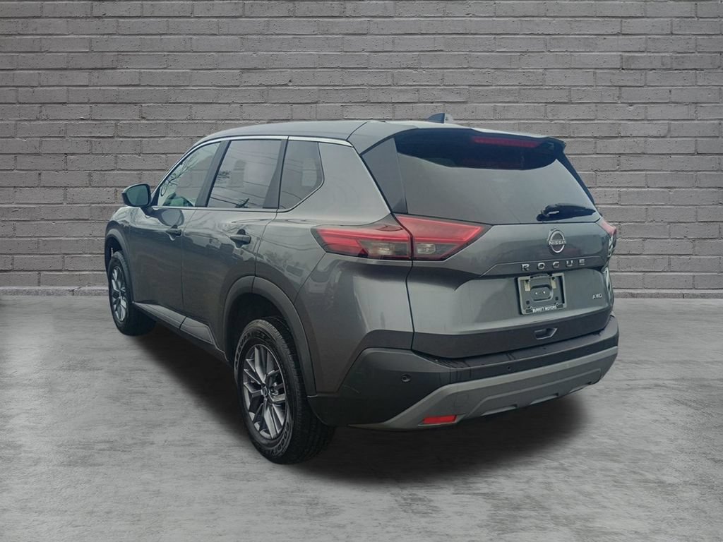 Used 2023 Nissan Rogue S AWD/4WD image 5