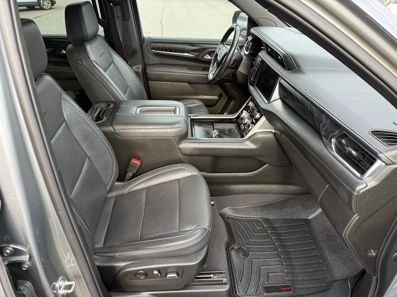Used 2022 GMC Yukon XL Denali AWD/4WD image 23
