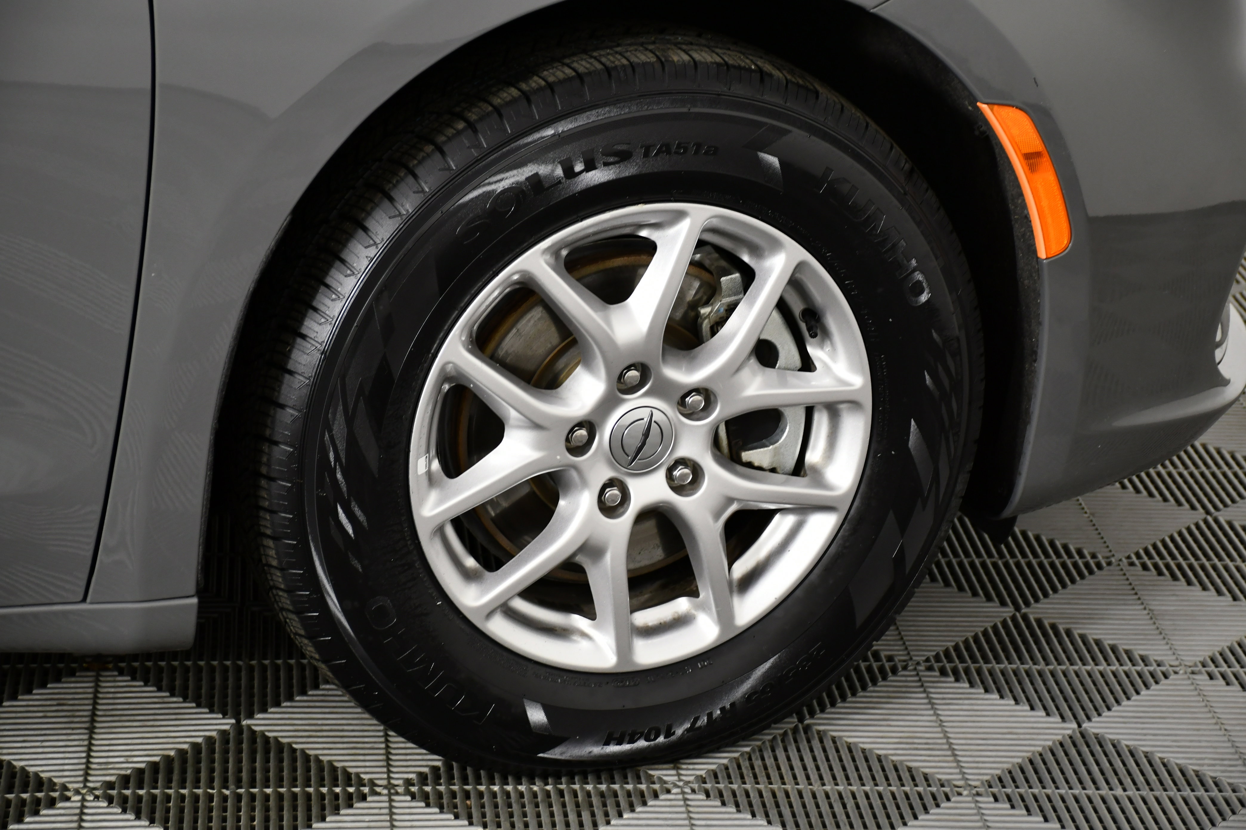 Used 2025 Chrysler Pacifica Select image 53