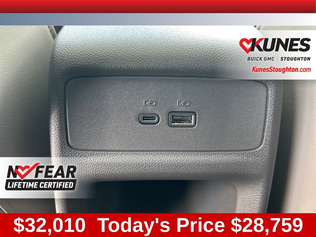 New 2025 Buick Envista Avenir image 44