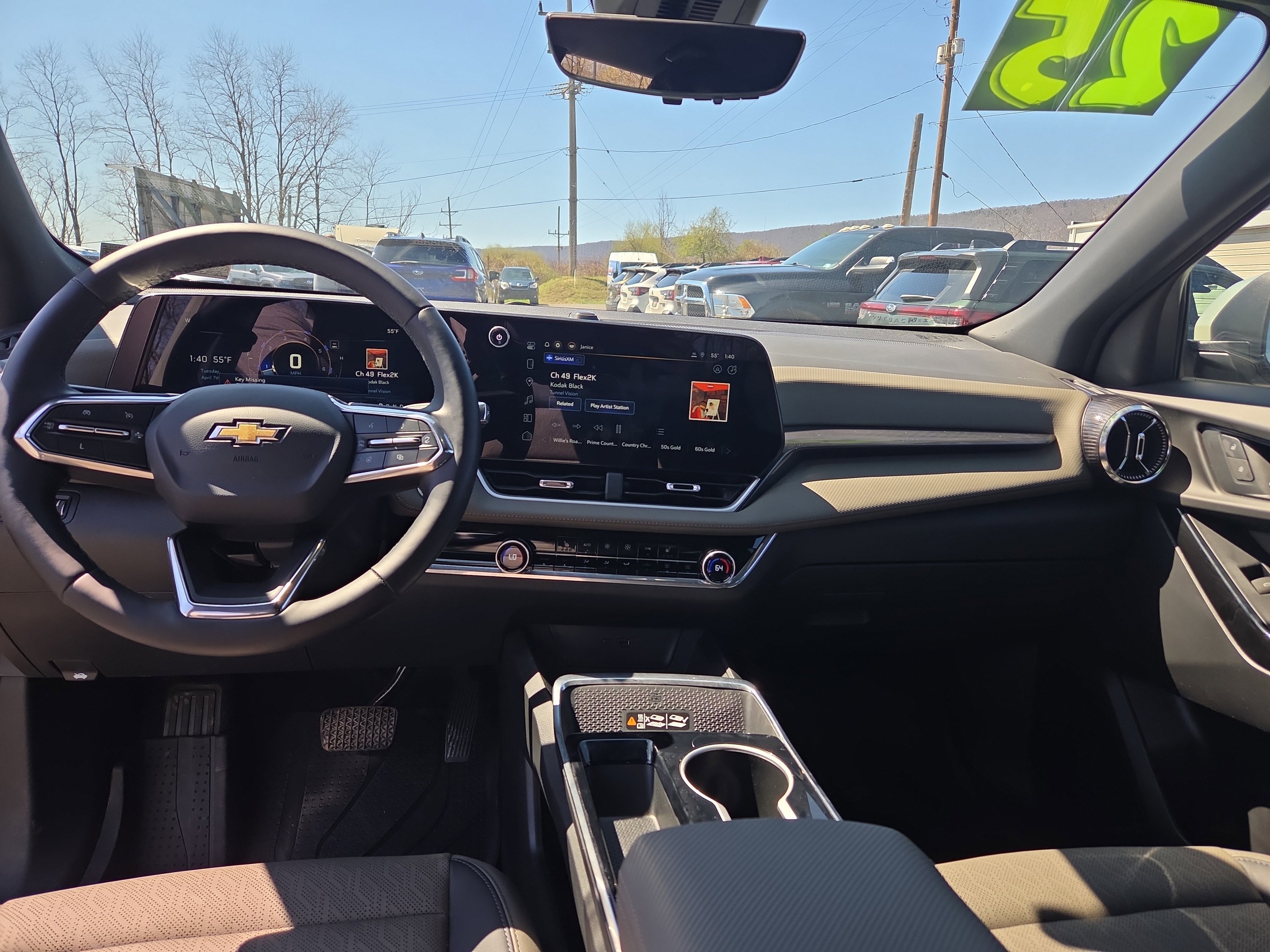 Used 2025 Chevrolet Equinox LT w/ Convenience Package II image 14