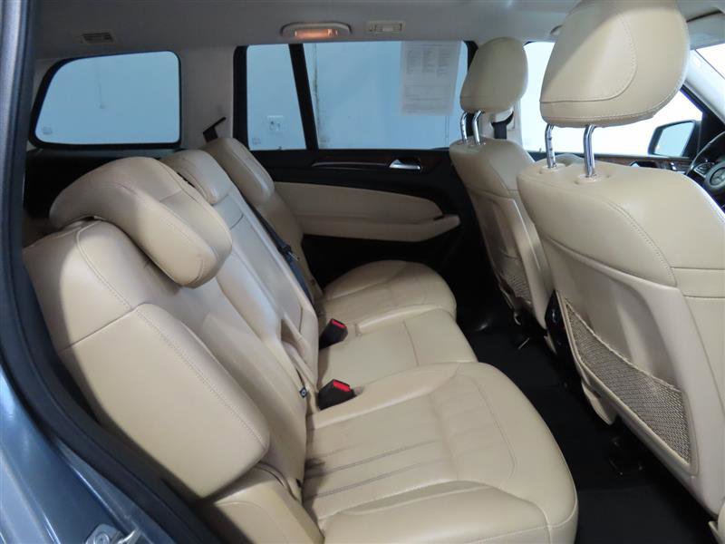 Used 2018 Mercedes-Benz GLS 450 4MATIC w/ Premium Package image 39