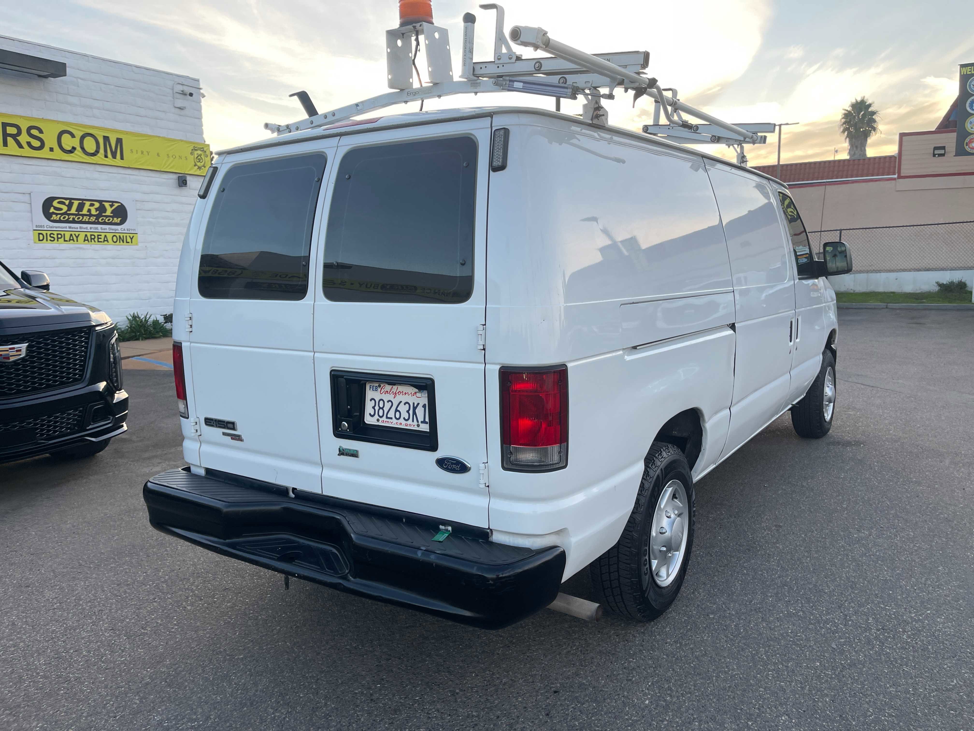 Used 2013 Ford E-150 and Econoline 150 image 3
