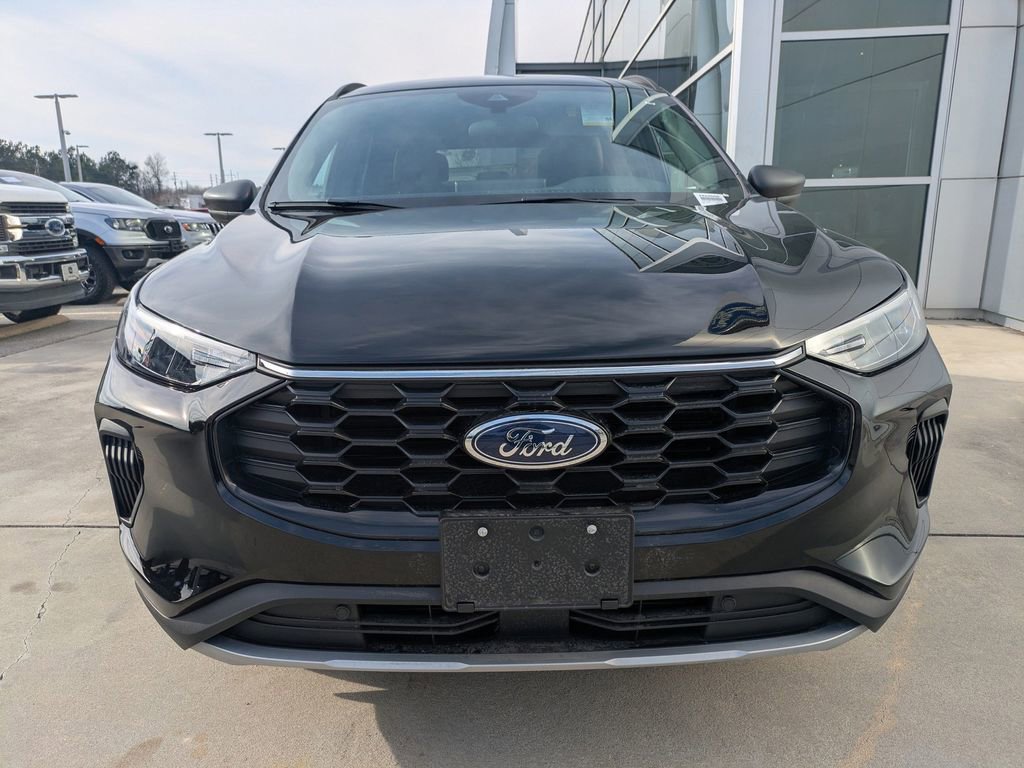 New 2026 Ford Escape ST-Line w/ Tech Pack #1 AWD/4WD image 8