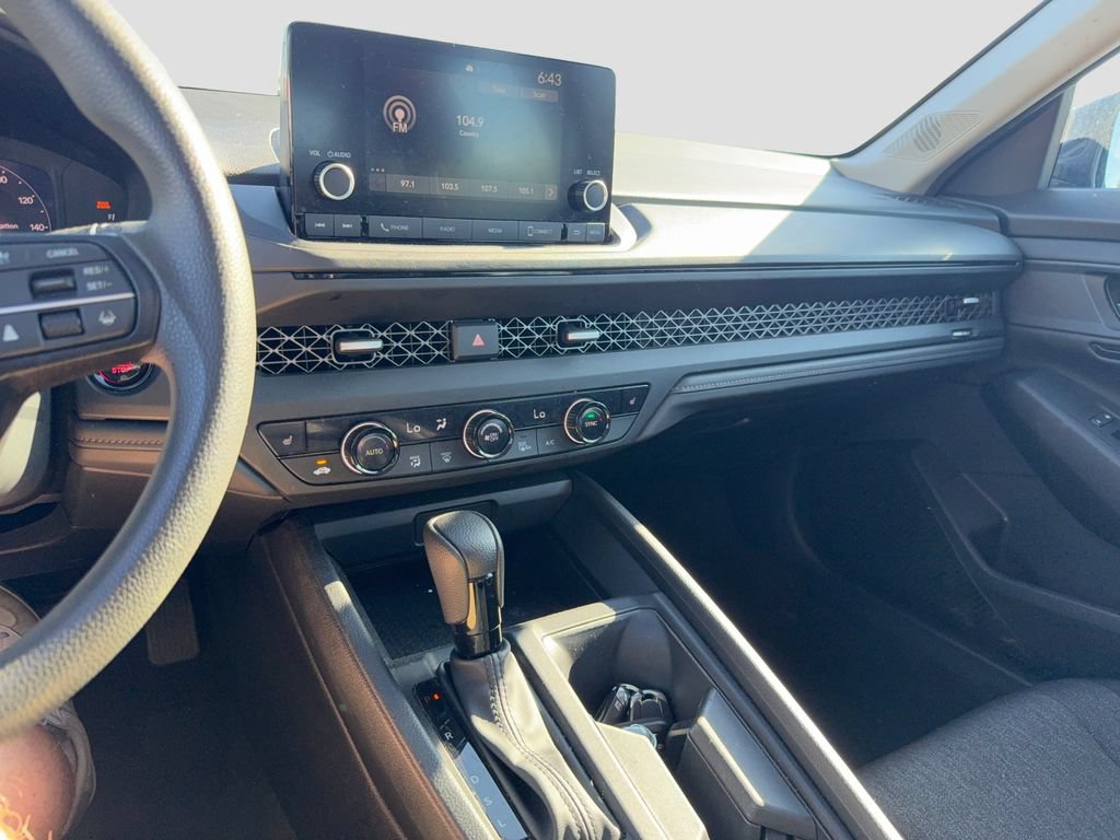 Used 2024 Honda Accord EX image 11