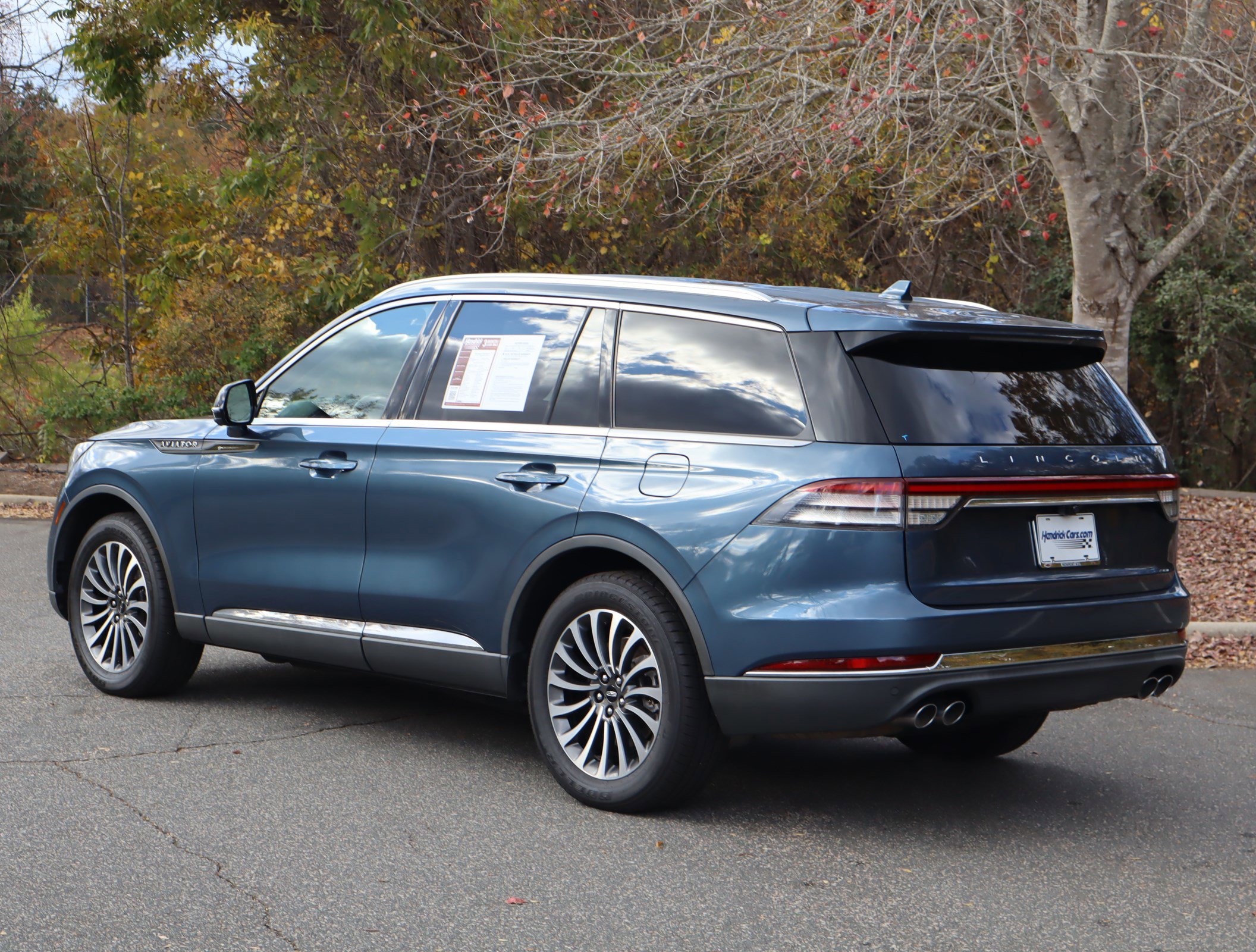 Used 2020 Lincoln Aviator Reserve image 7