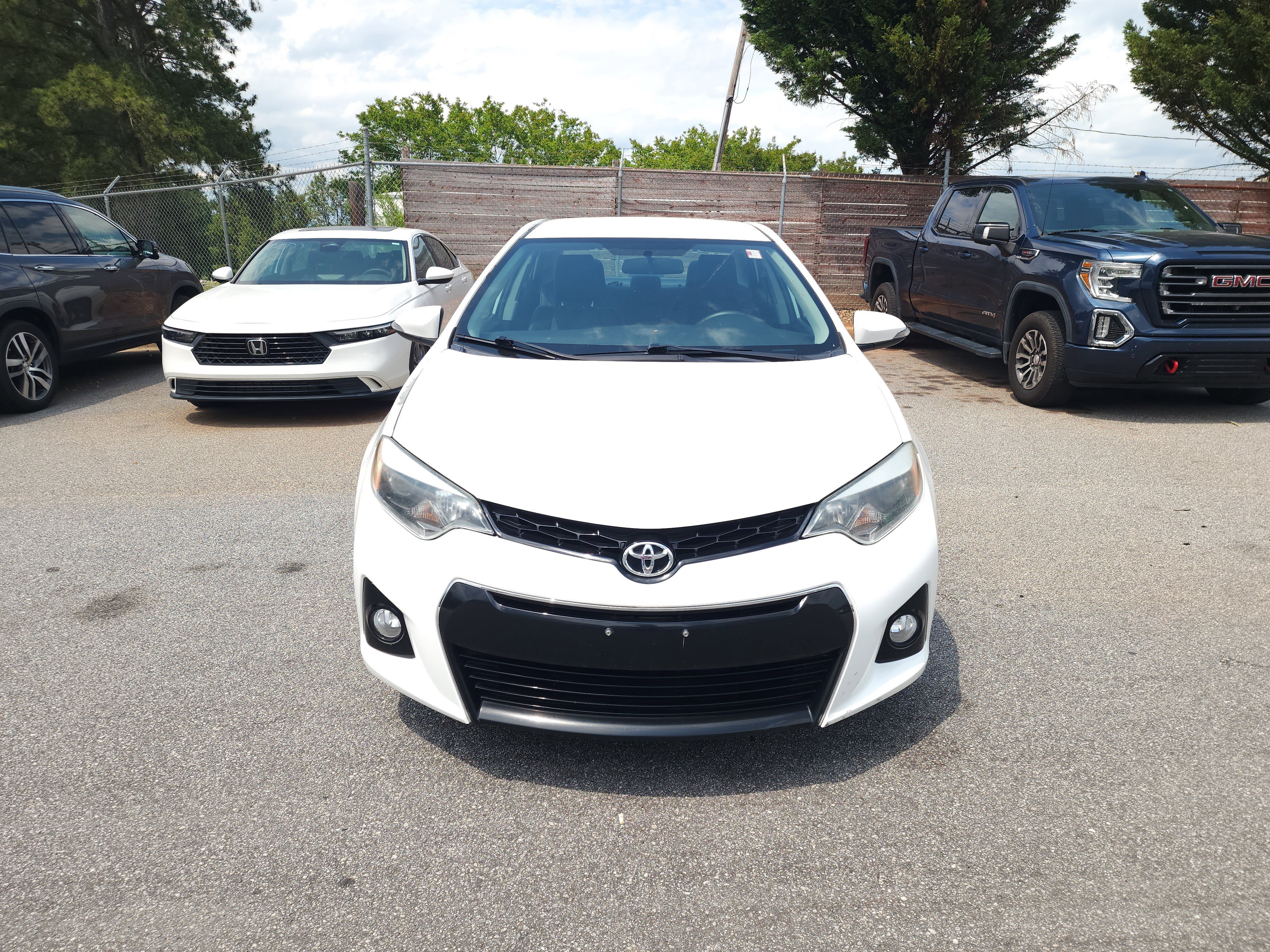 Used 2015 Toyota Corolla S FWD image 9