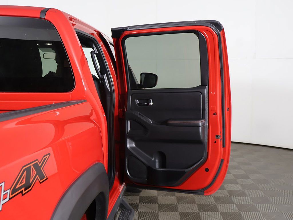 Used 2024 Nissan Frontier PRO-4X w/ Off-Road Protection Package image 19