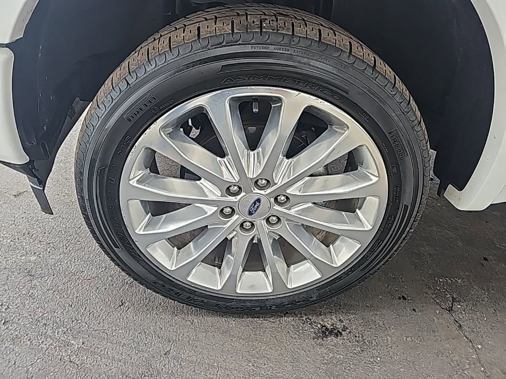 Used 2020 Ford F150 Limited w/ Trailer Tow Package image 8