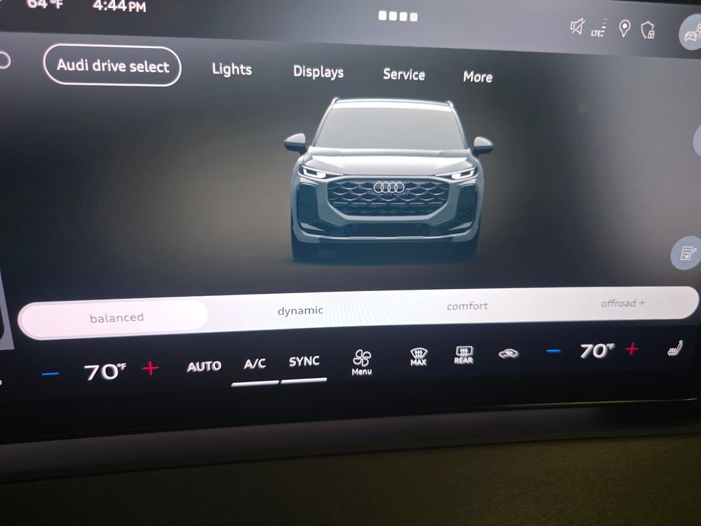 Certified 2026 Audi Q3 quattro 2.0T AWD/4WD image 12