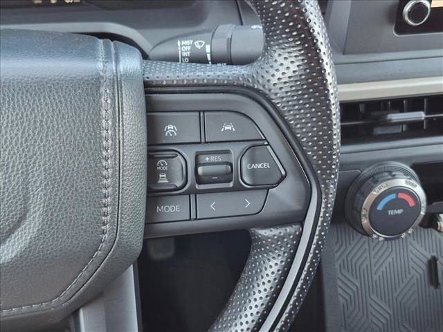 Used 2025 Toyota Tacoma SR AWD/4WD image 12