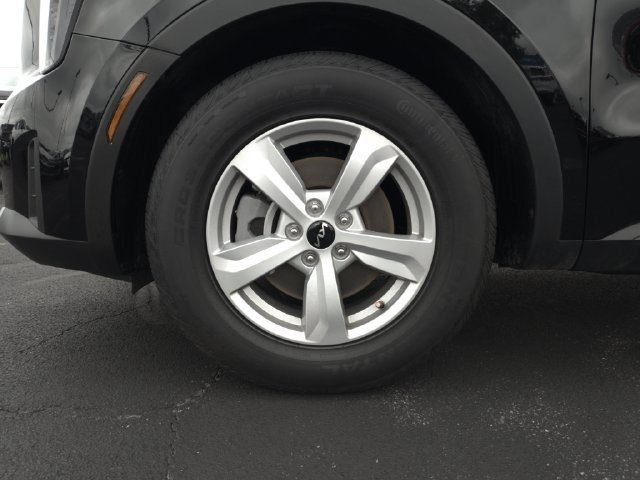 Used 2026 Kia Sorento LX FWD image 10