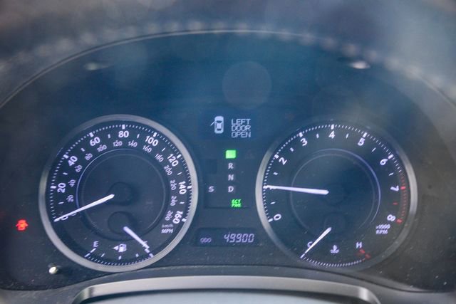 Used 2015 Lexus IS 350C w/ Luxury Package image 27