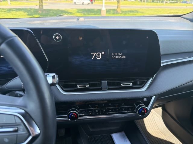 Used 2025 Chevrolet Equinox LT w/ Convenience Package II AWD/4WD image 2