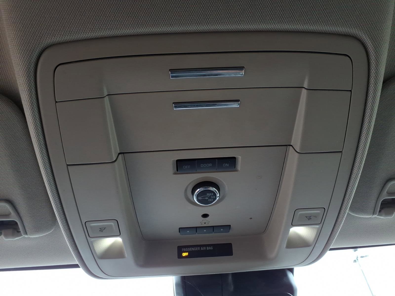 Used 2020 Chevrolet Tahoe LT w/ Luxury Package image 18