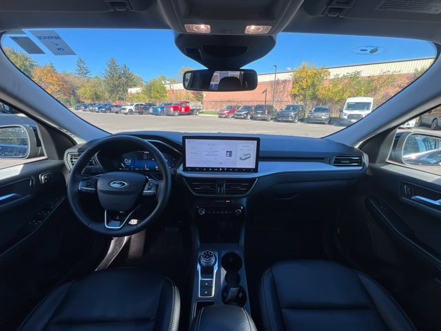 Used 2023 Ford Escape Platinum AWD/4WD image 19