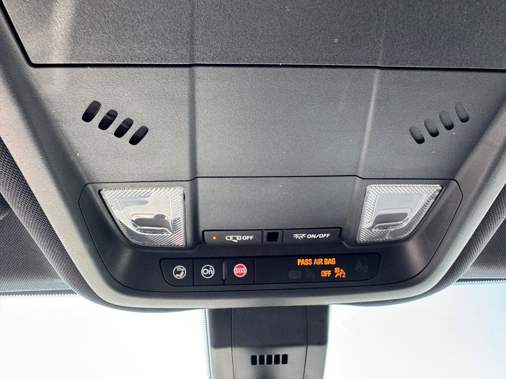 Used 2022 Chevrolet Equinox RS image 25