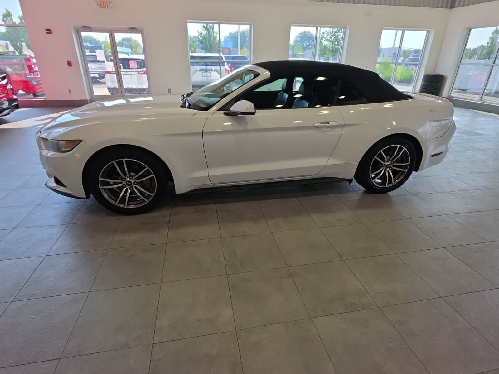 Used 2017 Ford Mustang Premium RWD image 14