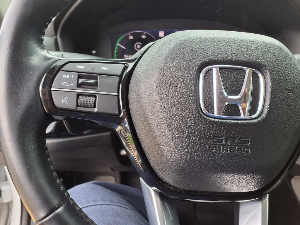 Used 2023 Honda Accord Touring image 18