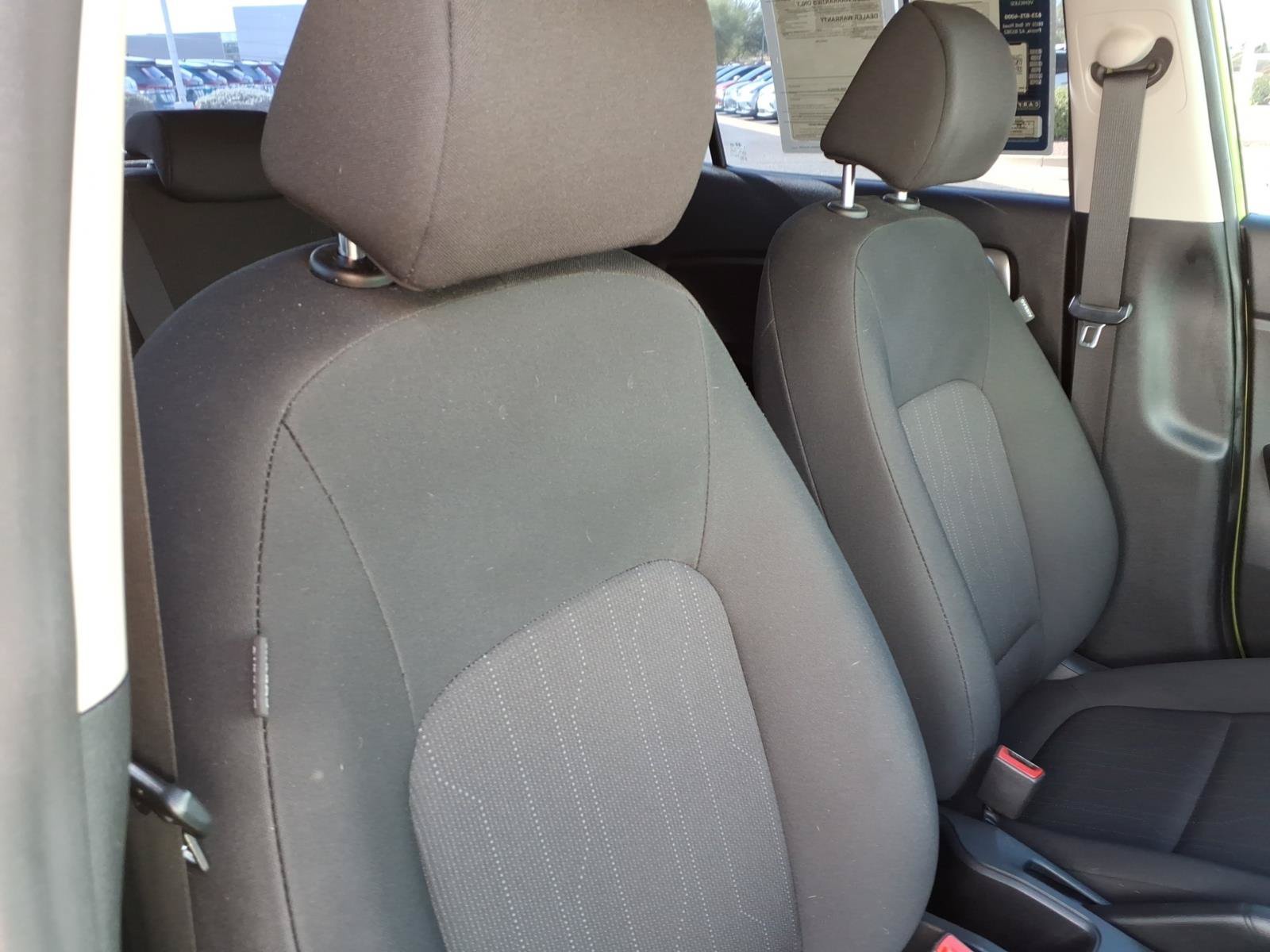 Used 2022 Hyundai Venue SE FWD image 13