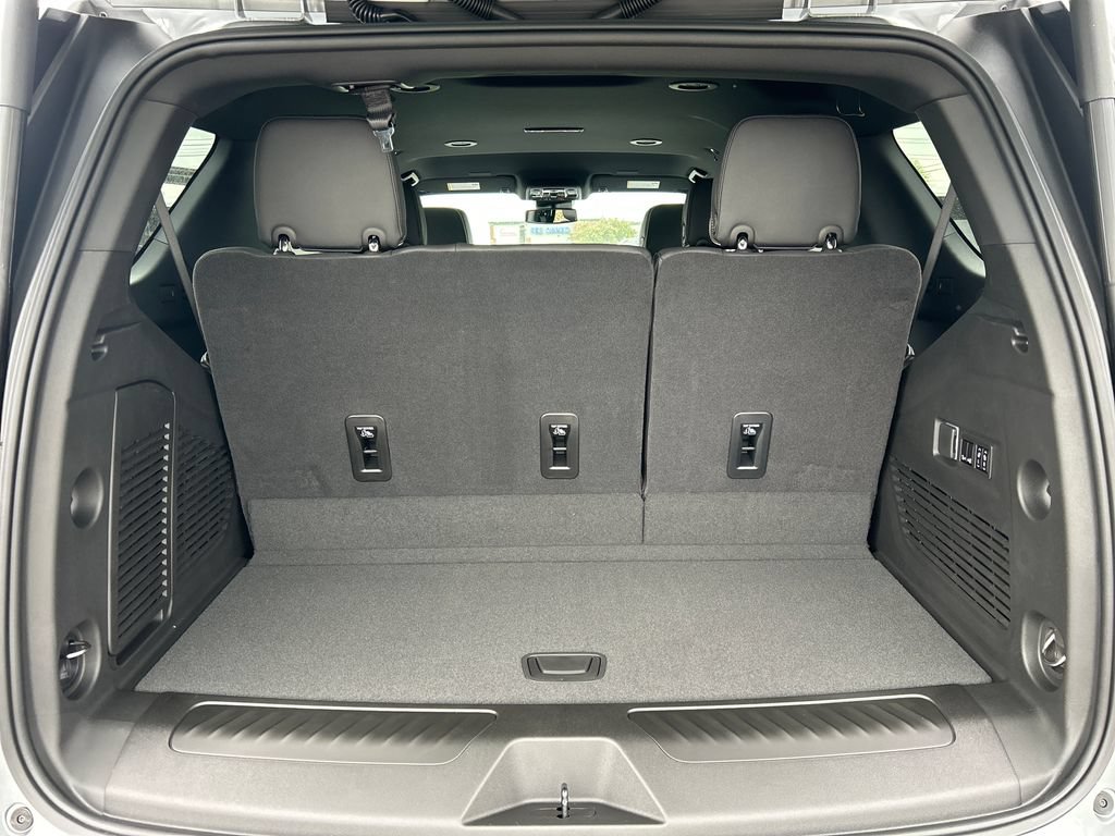 New 2026 GMC Yukon Elevation w/ LPO, Floor Liner Package AWD/4WD image 39