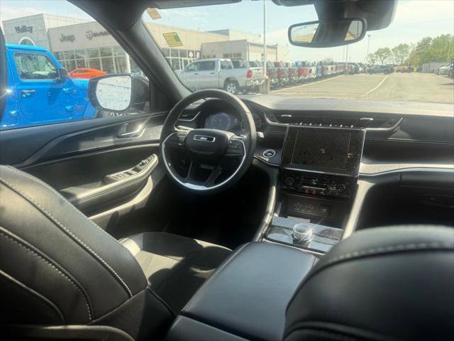 Certified 2024 Jeep Grand Cherokee L Altitude AWD/4WD image 55