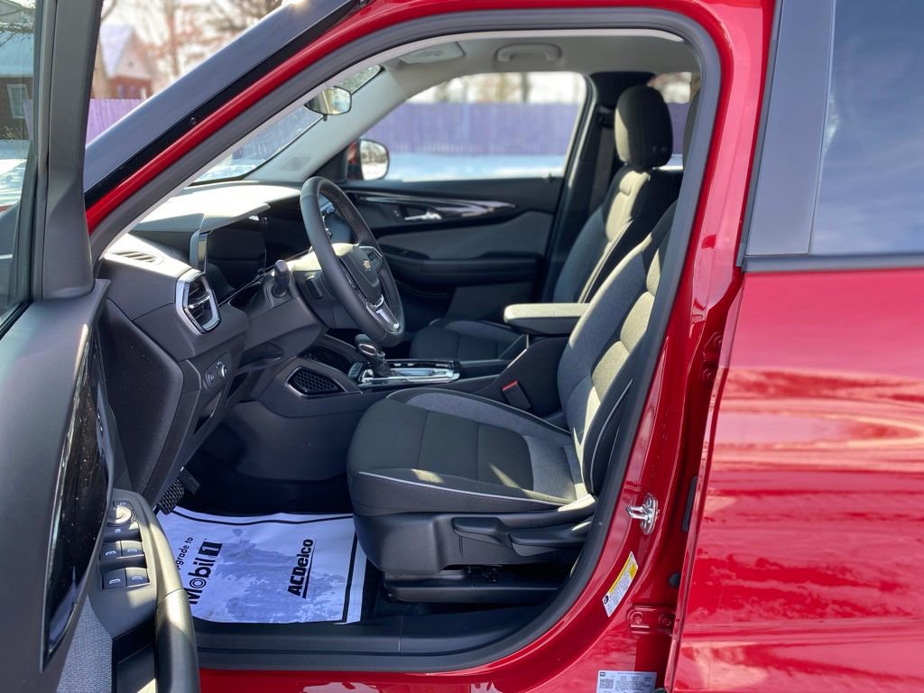 Used 2026 Chevrolet TrailBlazer LT w/ LT Cold Weather Package image 22