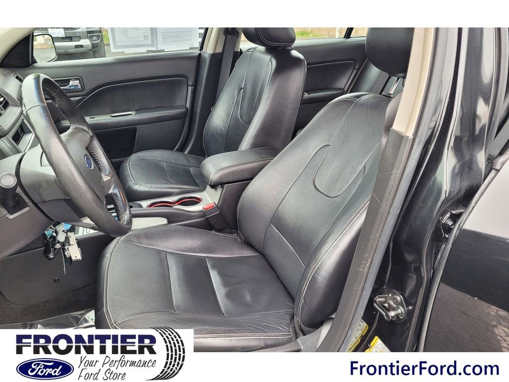 Used 2011 Ford Fusion SEL image 8
