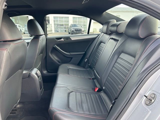 Used 2013 Volkswagen Jetta GLI Autobahn image 10