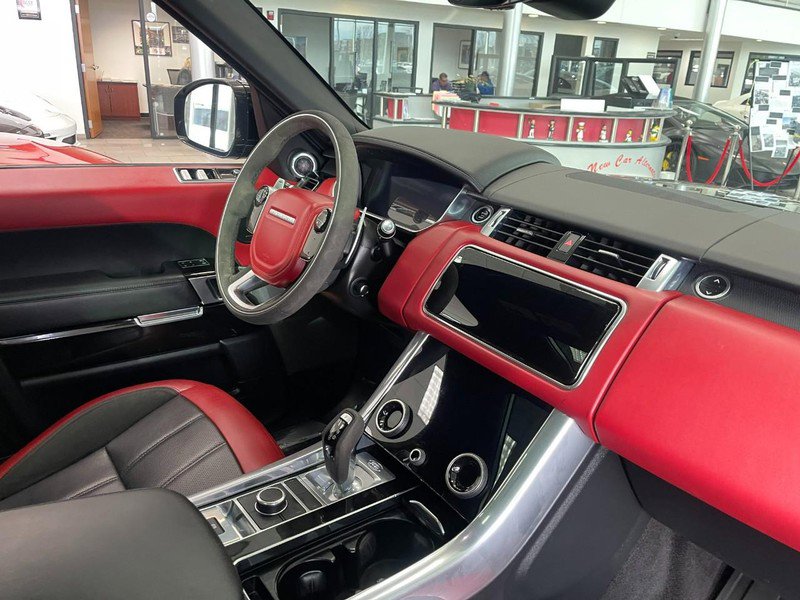 Used 2020 Land Rover Range Rover Sport HST image 9