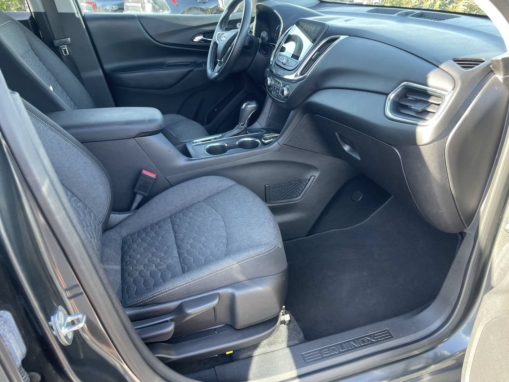 Used 2018 Chevrolet Equinox LT w/ Sun & Infotainment Package AWD/4WD image 32
