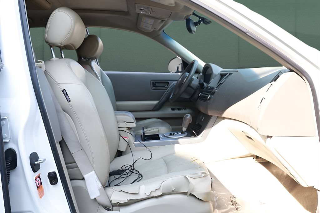 Used 2005 INFINITI FX35 AWD w/ (U01) Technology Pkg image 13