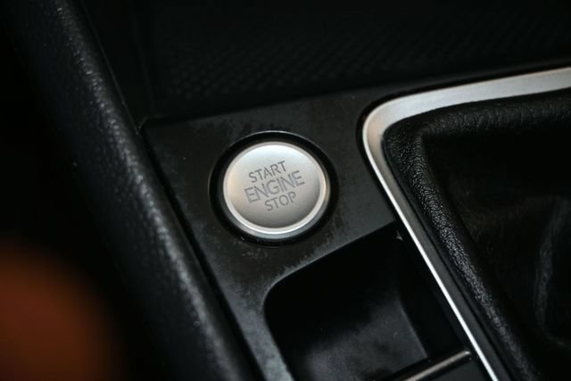 Used 2023 Volkswagen Jetta SE FWD image 12