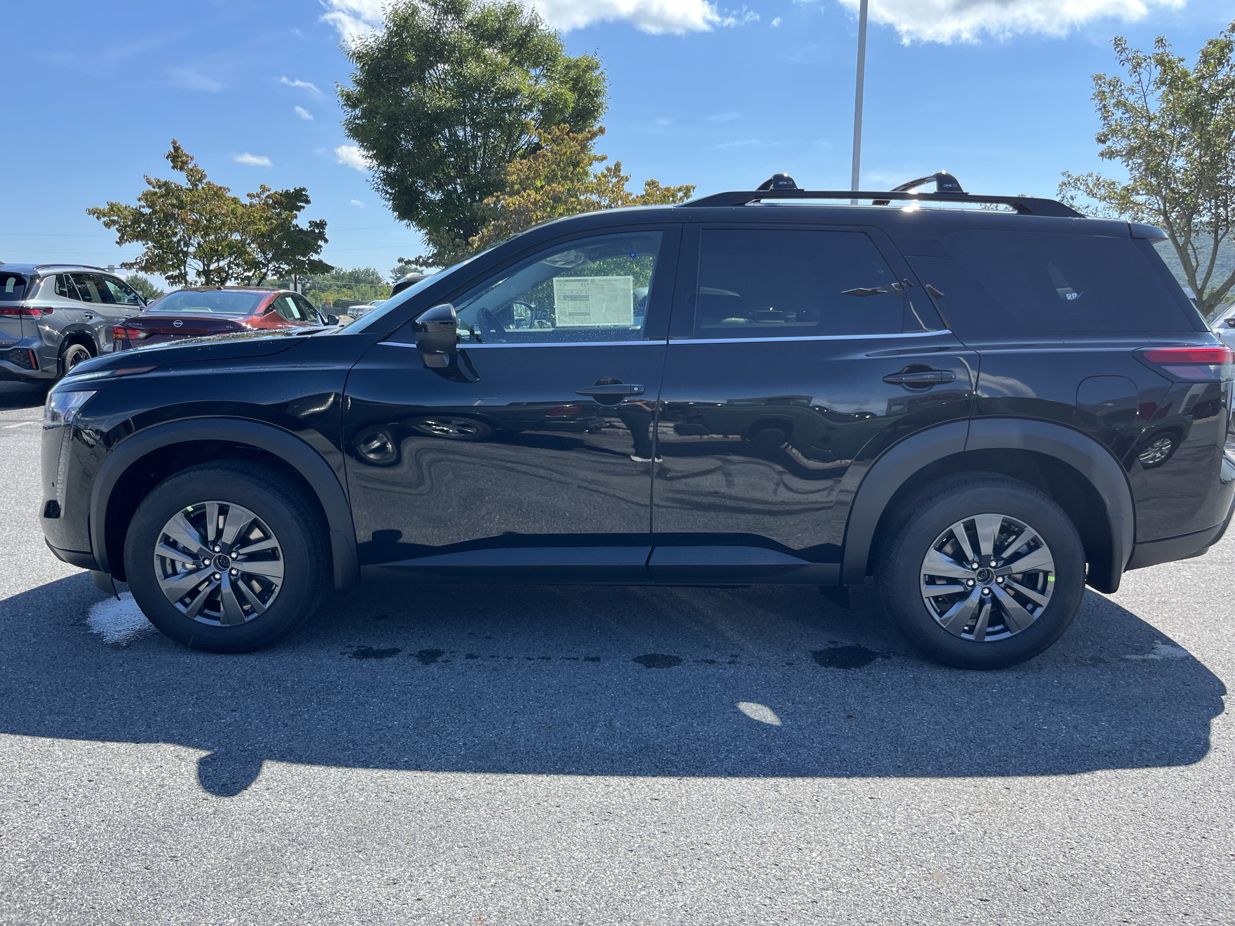 New 2026 Nissan Pathfinder SV AWD/4WD image 14