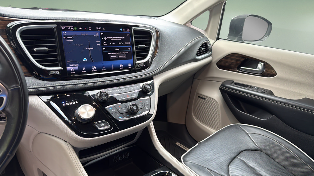 Used 2022 Chrysler Pacifica Limited FWD image 29