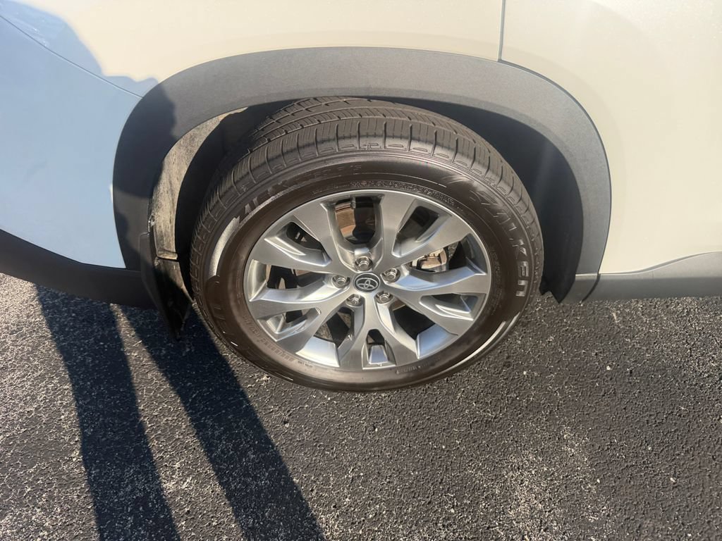 Used 2024 Toyota Grand Highlander AWD Hybrid image 29