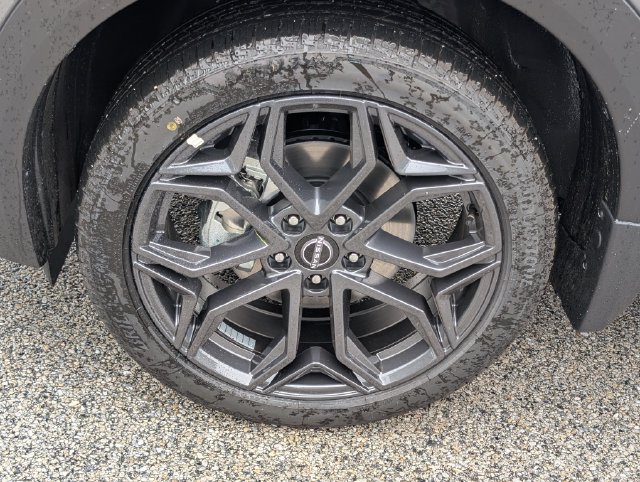 New 2026 Nissan Kicks SR w/ SR Premium Package AWD/4WD image 7