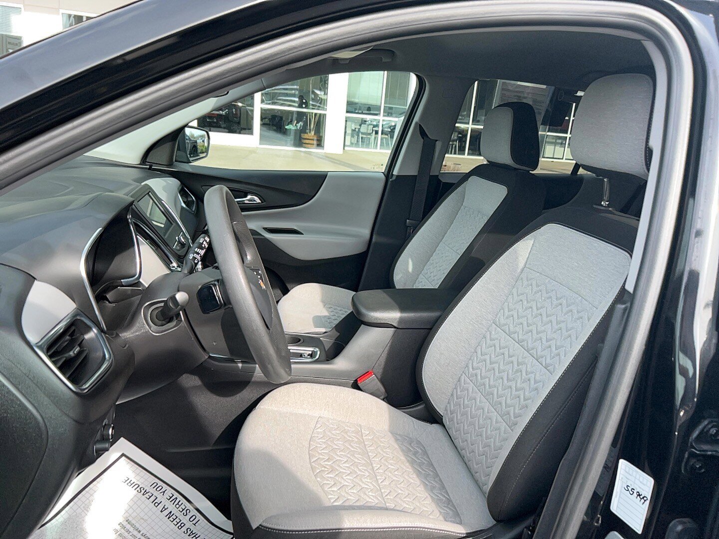 Used 2023 Chevrolet Equinox LT FWD image 10
