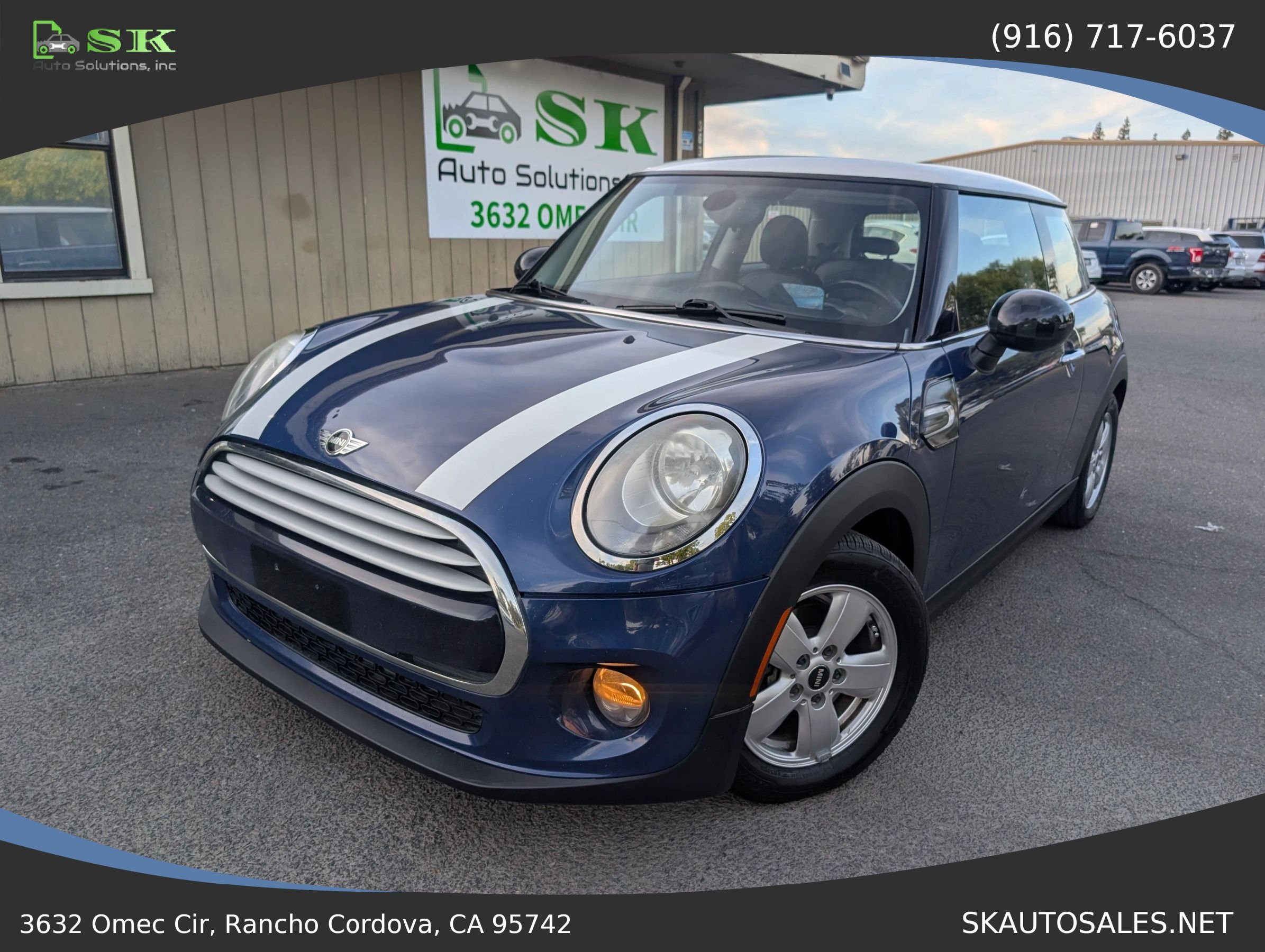 Used 2014 MINI Cooper 2-Door Hardtop FWD image 1