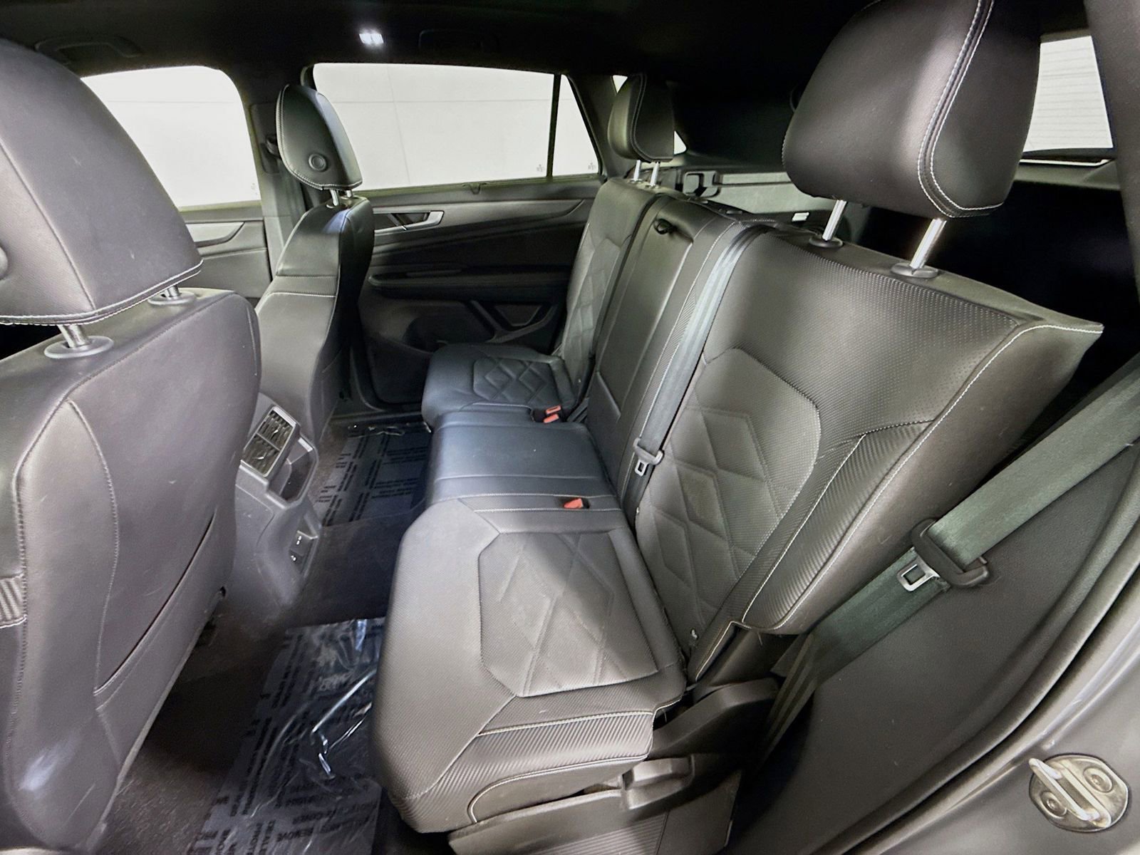 Certified 2024 Volkswagen Atlas Cross Sport SE w/ Panoramic Sunroof Package AWD/4WD image 20
