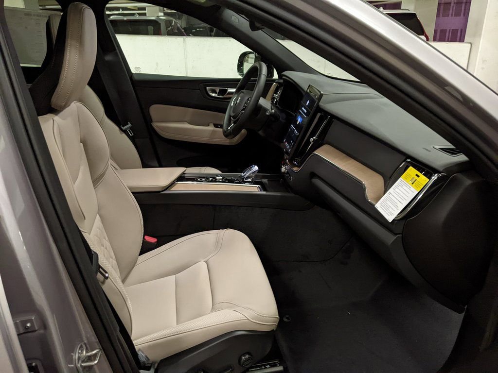 New 2026 Volvo XC60 T8 Core w/ Climate Package AWD/4WD image 22