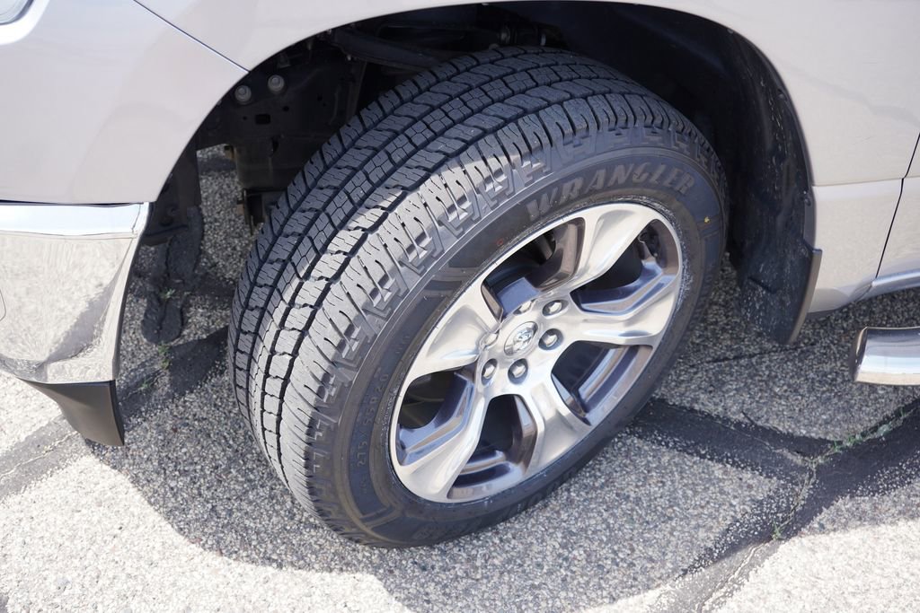 Used 2023 RAM 1500 Laramie AWD/4WD image 13